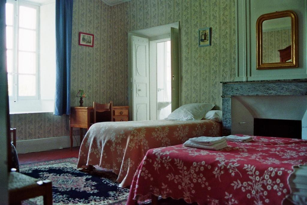 Hotel Du Chateau De Cabrieres Saint-Jean-du-Gard Bilik gambar